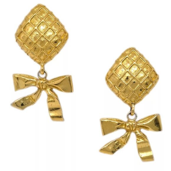 Chanel Bow Dangle Earrings Clip-On Gold - Picture 1 of 4